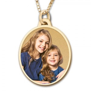 Oval with Border Photo Pendant Jewelry